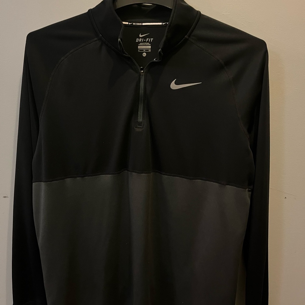 Nike Pullover - Picture 2 of 2